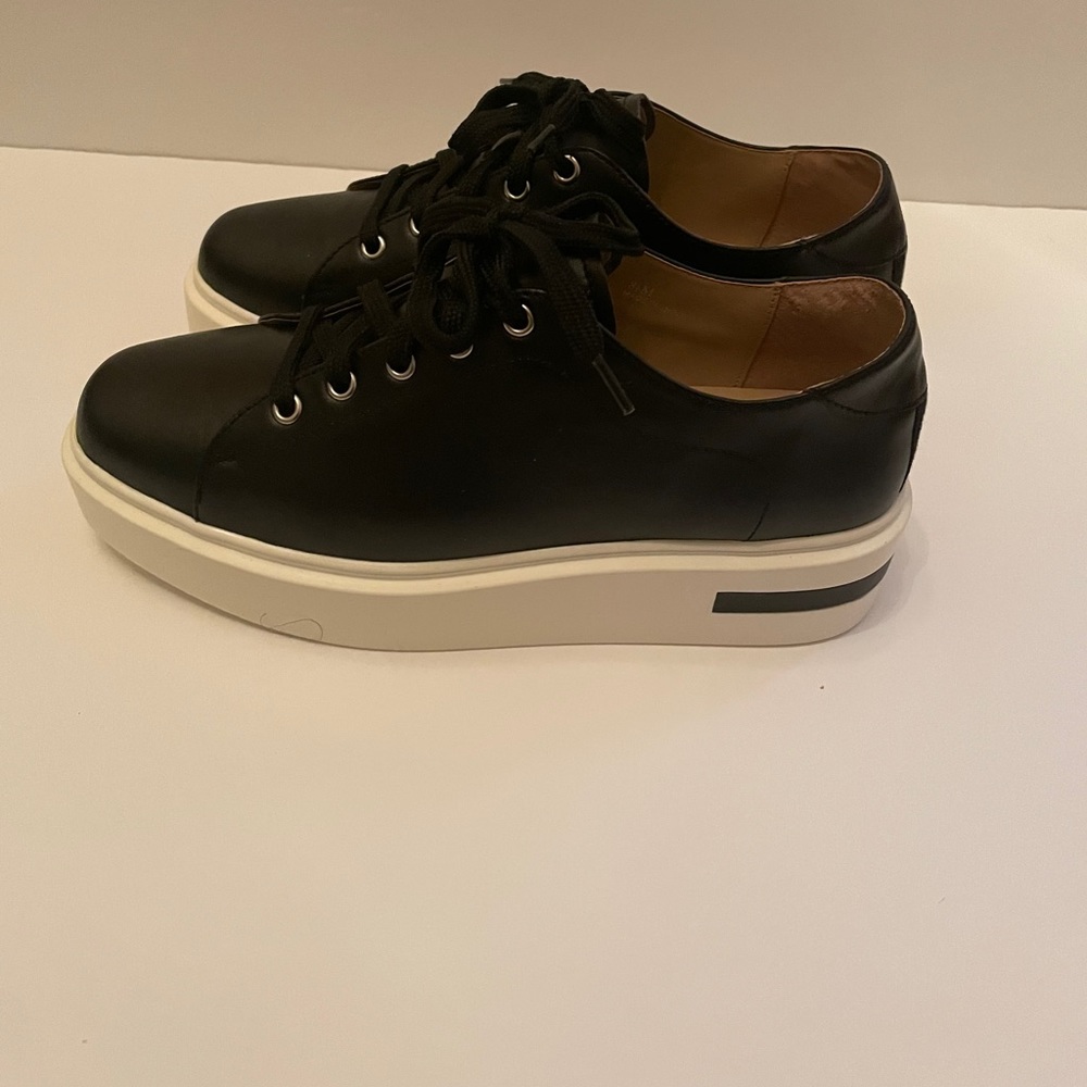 Paolo Leather Sneakers